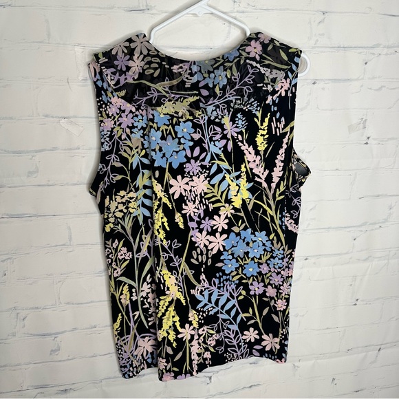 Calvin Klein XL top - Picture 2 of 6